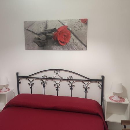 Il Rifugio Sul Porto Bed & Breakfast Монополи Екстериор снимка